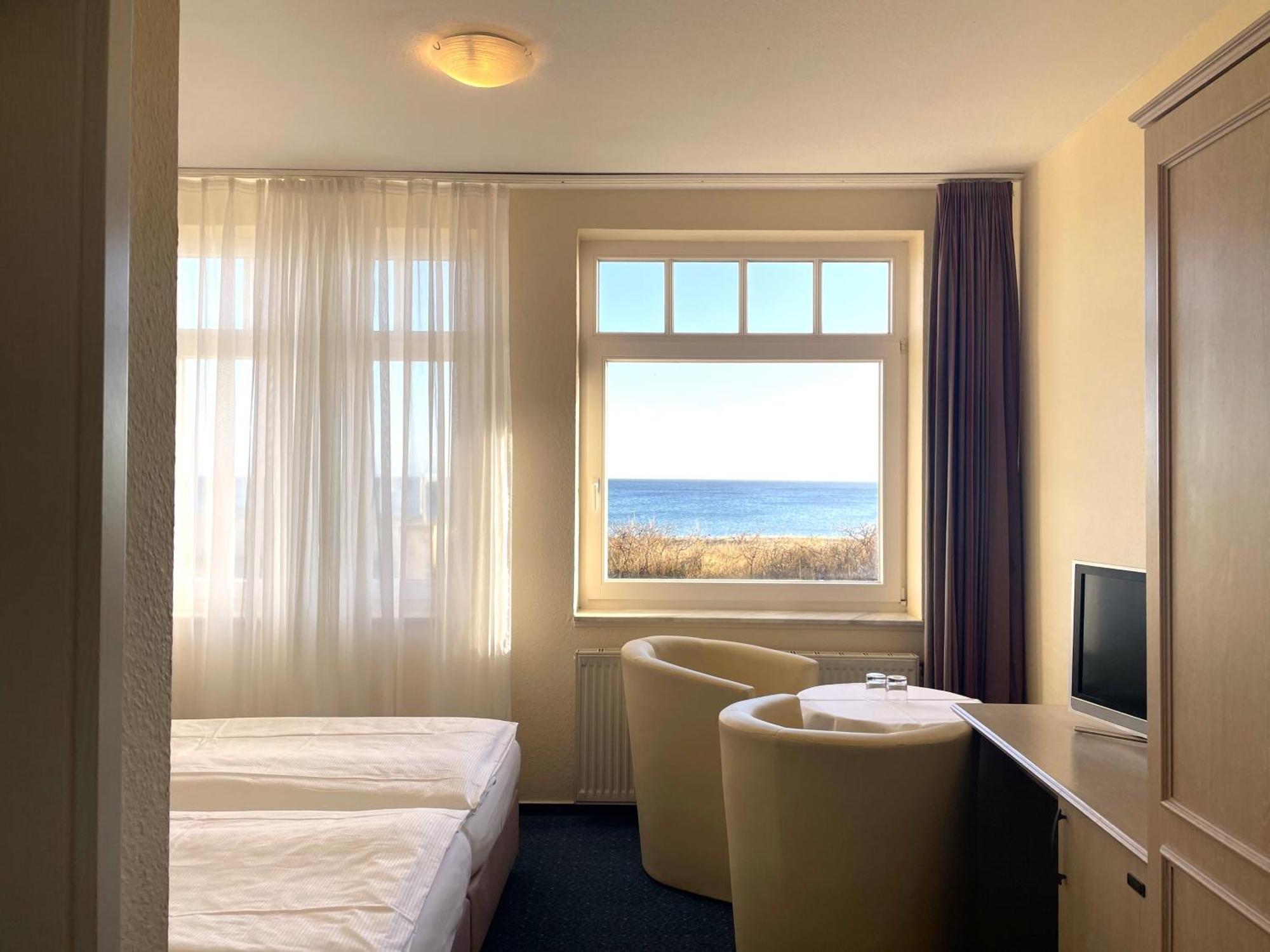 Strandhotel Duenenhaus Juliusruh Eksteriør billede